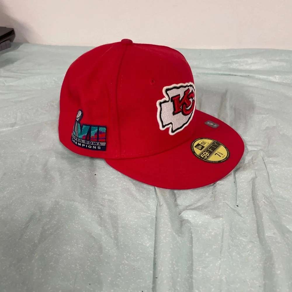 Hat - Picture 1 of 3